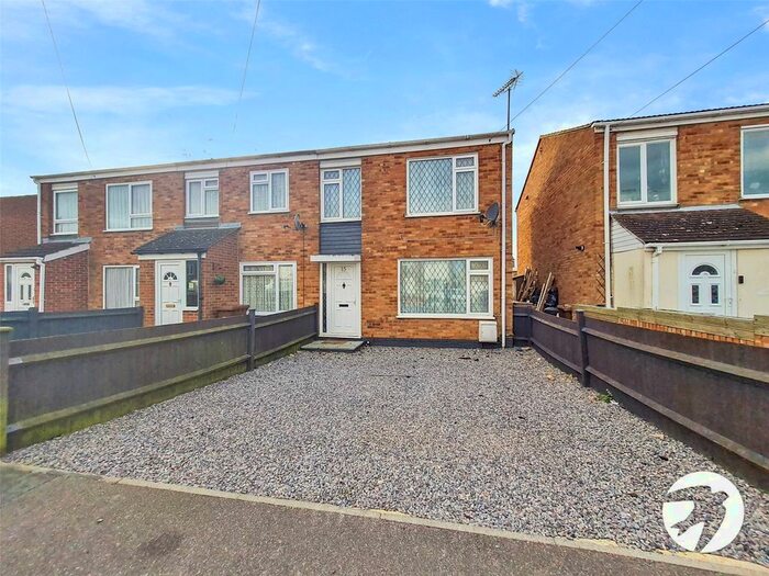 3 Bedroom Semi-Detached House To Rent In Pannell Road, Isle Of Grain, Rochester, Kent ME3