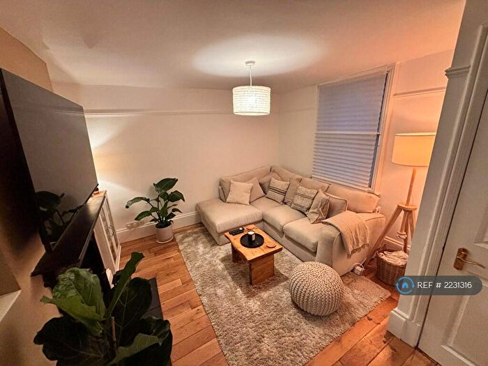 2 Bedroom Terraced House To Rent In Wood Street, Barnet, EN5