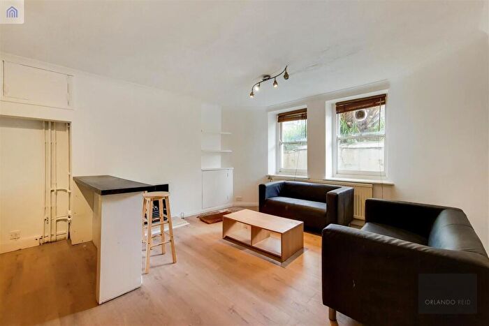 1 Bedroom Apartment To Rent In Deronda Road, Tulse Hill, SE24
