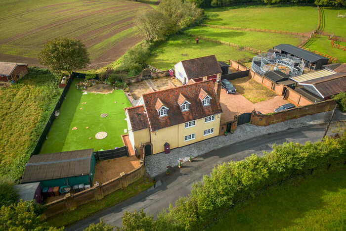 4 Bedroom Detached House For Sale In Oak Lodge, Standon Green End, SG11