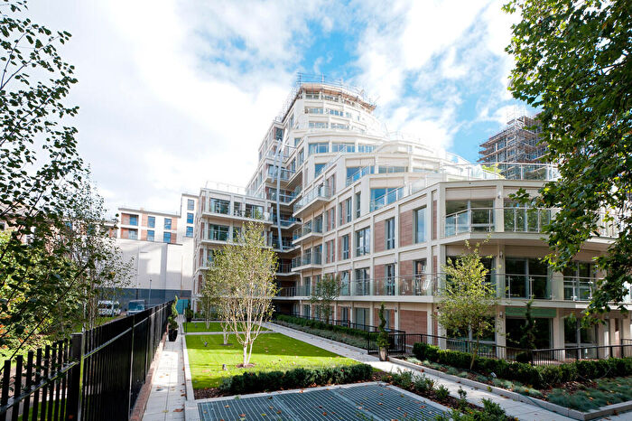 1 Bedroom Apartment To Rent In Kingston Riverside, KT2