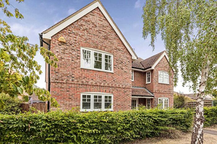 5 Bedroom Detached House To Rent In St Helens Avenue, Benson, Wallingford, Oxfordshire, OX10