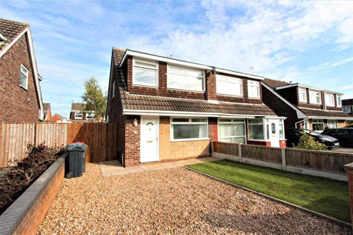 3 Bedroom Semi Detached House For Sale In Merton Road, Great Sutton, CH66