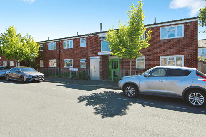 1 Bedroom Flat To Rent In Argyle Road, Canning Town, London, E16