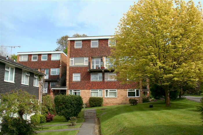 2 Bedroom Flat To Rent In Newton Court, Perrymount Road, Haywards Heath, RH16