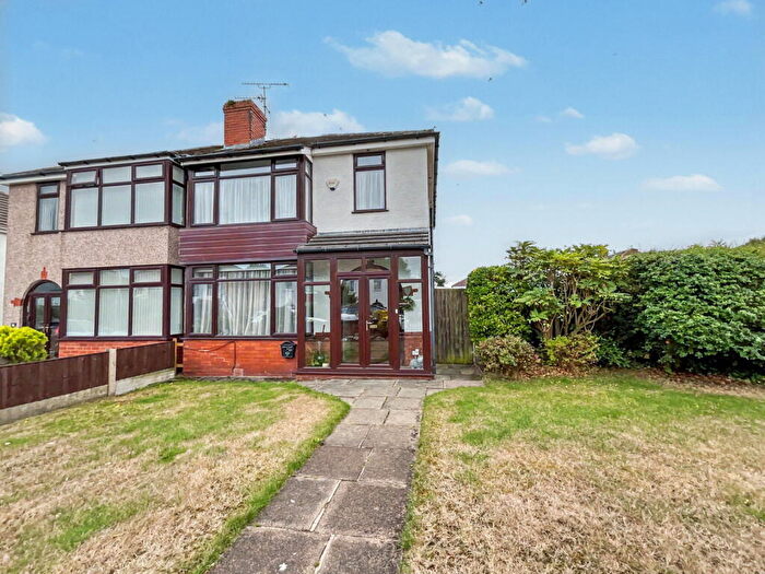 3 Bedroom Semi-Detached House For Sale In Shaws Avenue, Birkdale, Southport, PR8