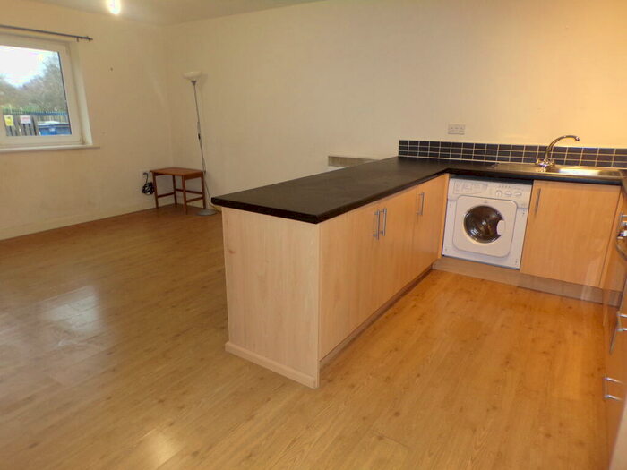2 Bedroom Ground Flat To Rent In Woodrow House, Preston, PR1