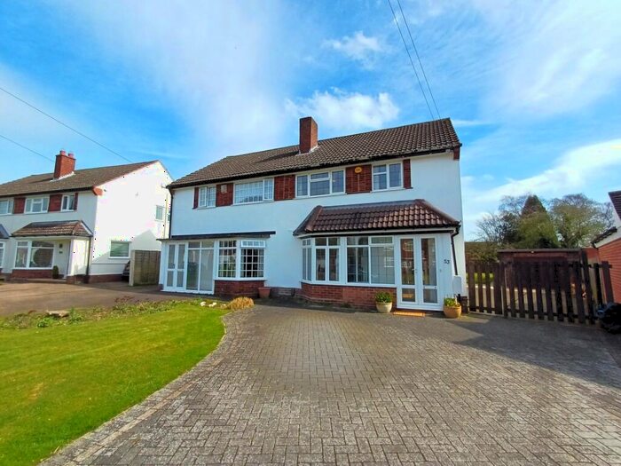 3 Bedroom Semi-Detached House To Rent In Trinity Road, Sutton Coldfield, West Midlands, B75