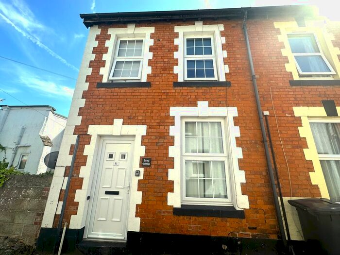 2 Bedroom Cottage To Rent In Albert Street, Dawlish, EX7