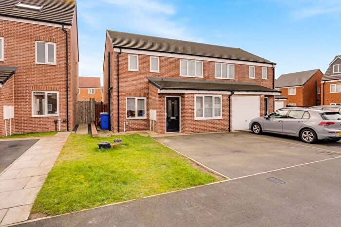 4 Bedroom Semi Detached House For Sale In Saxilby Close, Cramlington, NE23