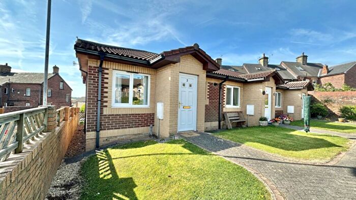 2 Bedroom Bungalow To Rent In Rock Mount, Hoyland, Barnsley, S74