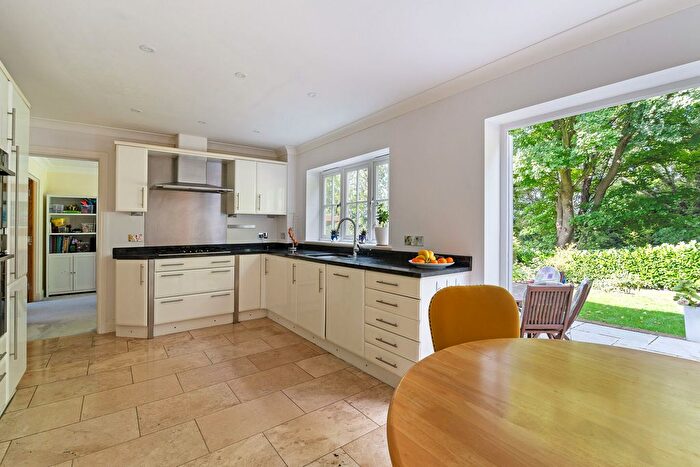 5 Bedroom Detached House For Sale In Foxhill Close, High Wycombe, HP13