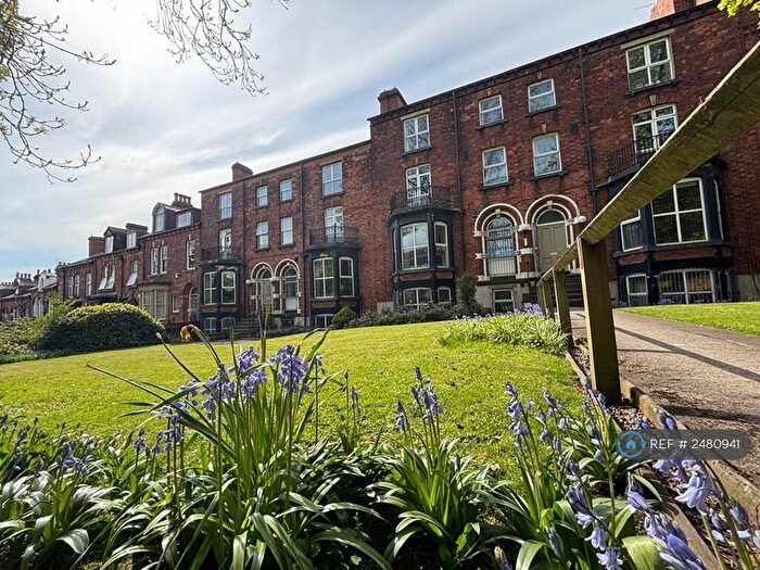 2 Bedroom Flat To Rent In Moorland Hall, Leeds, LS3