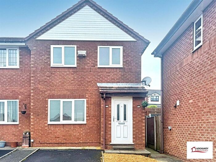 3 Bedroom Property To Rent In Priory Grange, Darwen, BB3