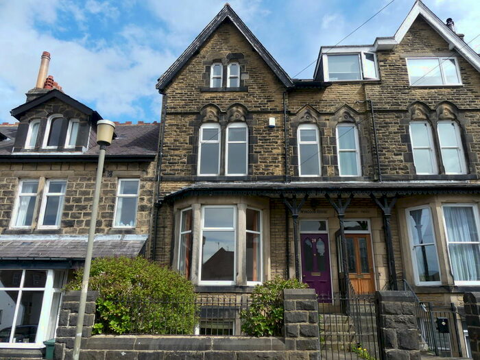 5 Bedroom Terraced House To Rent In Richmond Place, Ilkley, LS29