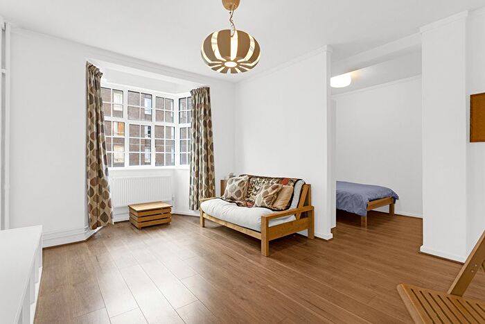 1 Bedroom Studio For Sale In Woburn Place, London, WC1H