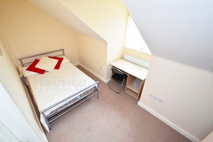 5 Bedroom House To Rent In Mayorswell Field, Durham, DH1