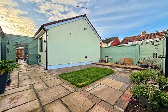 2 Bedroom Semi-Detached Bungalow For Sale In Weston-Super-Mare - Courtyard Setting, BS23