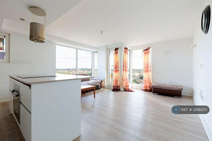 2 Bedroom Flat To Rent In Premier House, Edgware, HA8