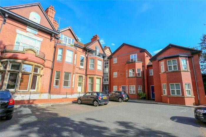 1 Bedroom Flat To Rent In Cairncroft, Holme Road, Didsbury, Manchester, M20