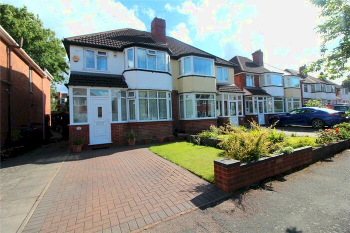 3 Bedroom Semi-Detached House To Rent In Beeches Avenue, Birmingham, West Midlands, B27