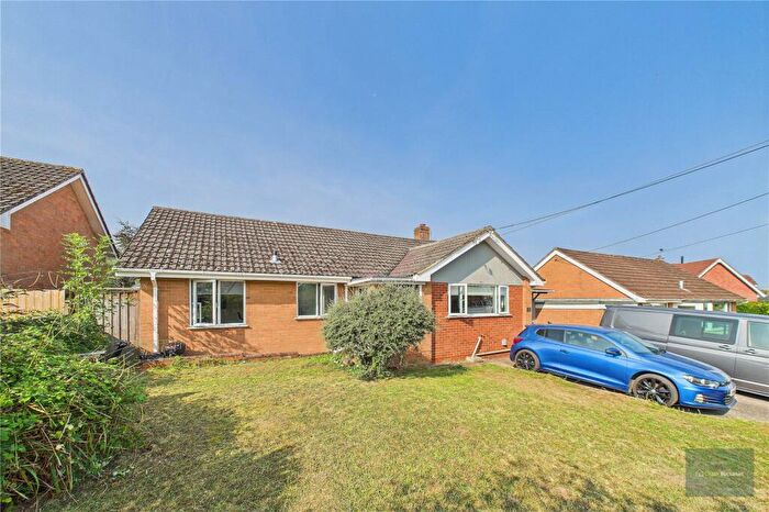 3 Bedroom Bungalow For Sale In Grove Road, Exeter, EX5