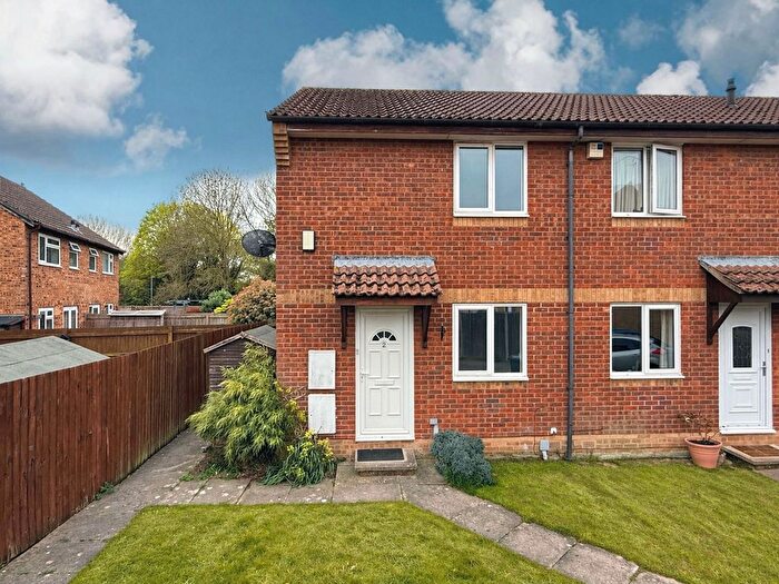 2 Bedroom End Terrace House To Rent In Semington Close, Taunton, TA1