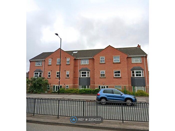 2 Bedroom Flat To Rent In Park View Lodge, Doncaster, DN4