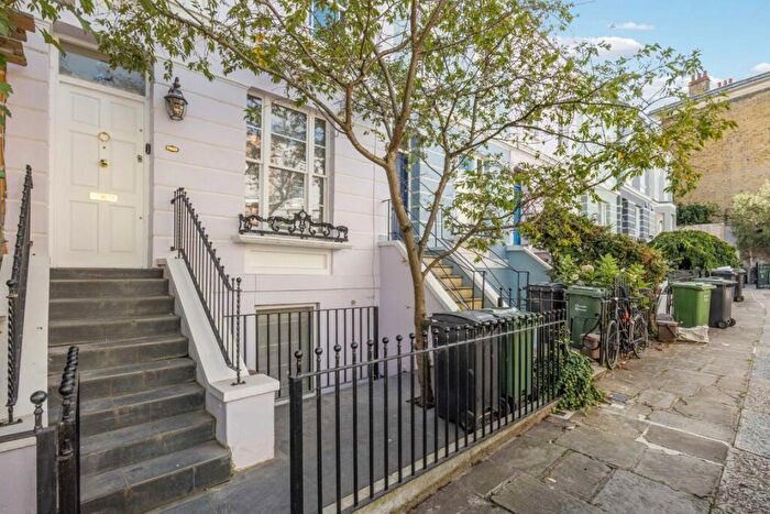 3 Bedroom Terraced House For Sale In Modbury Gardens, Kentish Town, NW5