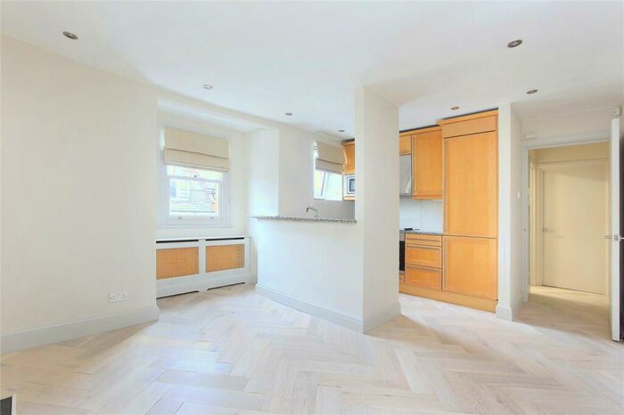 1 Bedroom Flat To Rent In St John's Road, Battersea, London, SW11