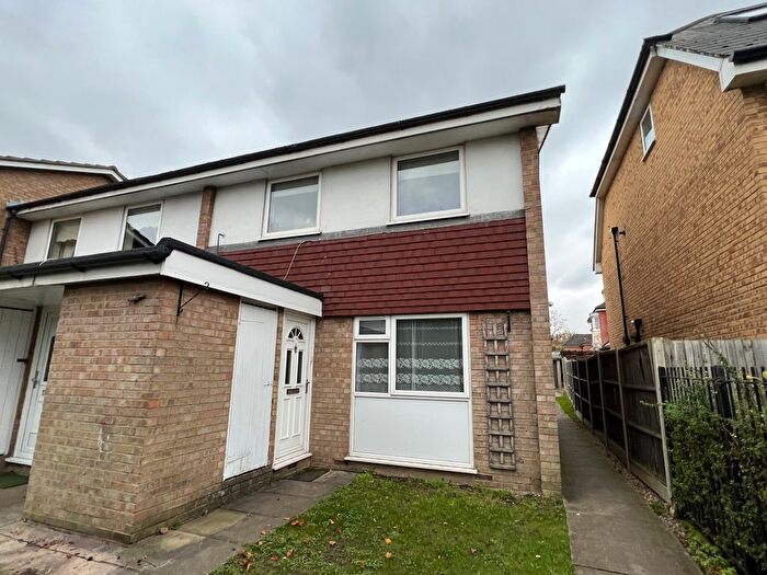 1 Bedroom Flat To Rent In Satis Court, Epsom, KT17