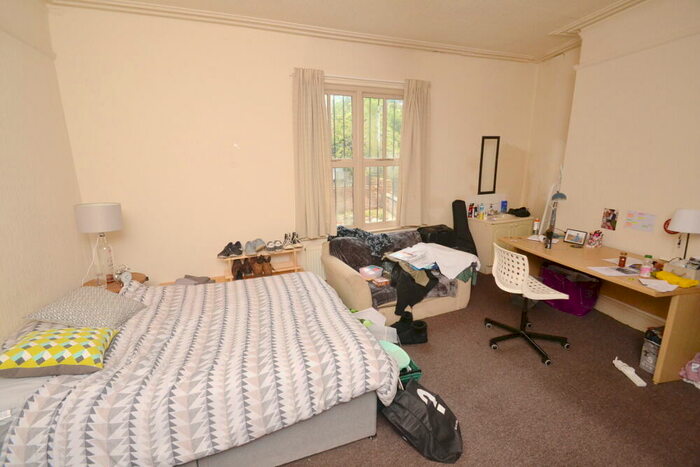 7 Bedroom Terraced House To Rent In Wellington Road, Withington, Manchester, M20