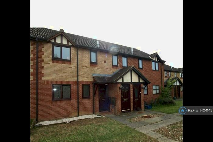 1 Bedroom Flat To Rent In Pennycress Way, Newport Pagnell, MK16