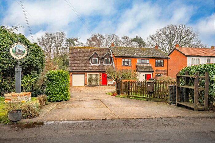 5 Bedroom Detached House For Sale In Norwich Road, Tuttington, NR11