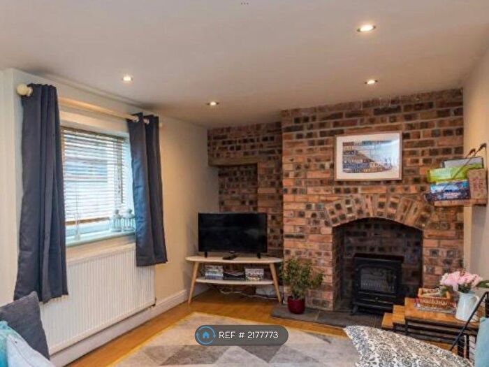 2 Bedroom Semi-Detached House To Rent In Market Place, Penygroes, Caernarfon, LL54