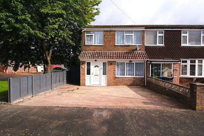 3 Bedroom Semi-Detached House To Rent In Skipwith Close, Brinklow, Rugby, CV23
