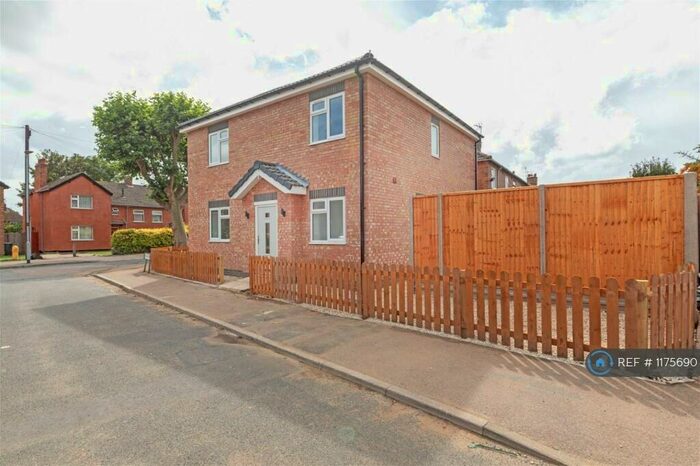 3 Bedroom Detached House To Rent In Clifford Road, Loughborough, LE11