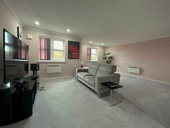 3 Bedroom Property To Rent In Ogden Park, Bracknell, Berkshire, RG12