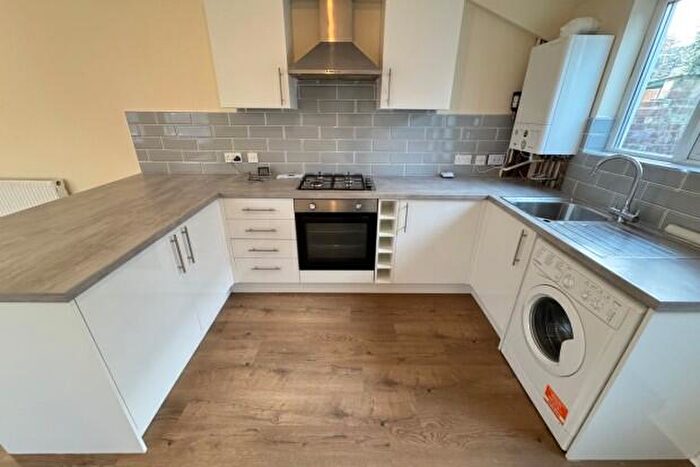 2 Bedroom Flat To Rent In Brithdir Street Cardiff, CF24