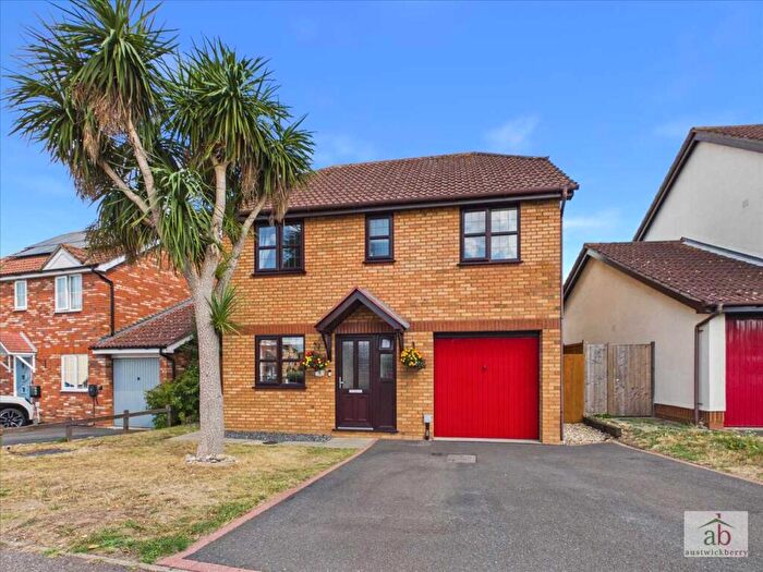 4 Bedroom Detached House For Sale In Wilding Drive, Grange Farm, Kesgrave, IP5