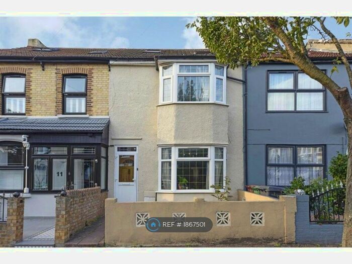 4 Bedroom Terraced House To Rent In Cottenham Road, London, E17