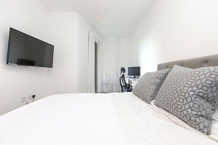 1 Bedroom Flat To Rent In Imperial Court, B Odessa Street, London, SE16