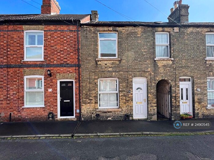 3 Bedroom Terraced House To Rent In Thomas Street, Sleaford, NG34