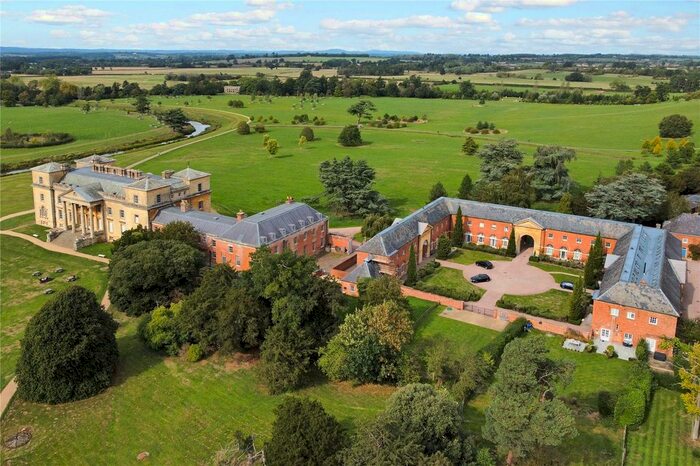 4 Bedroom Semi-Detached House For Sale In Dunstall Court, Croome D'abitot, Severn Stoke, Worcester, WR8