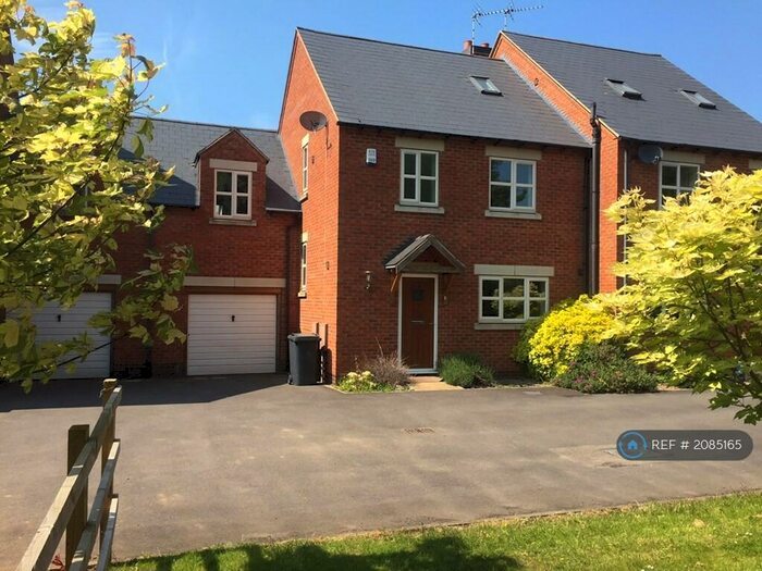 4 Bedroom Semi-Detached House To Rent In Pasture Close, Sutton Bonington, Loughborough, LE12