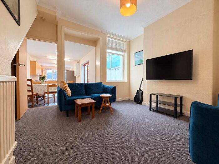 4 Bedroom Terraced House To Rent In Lisvane Street, Cathays, CF24