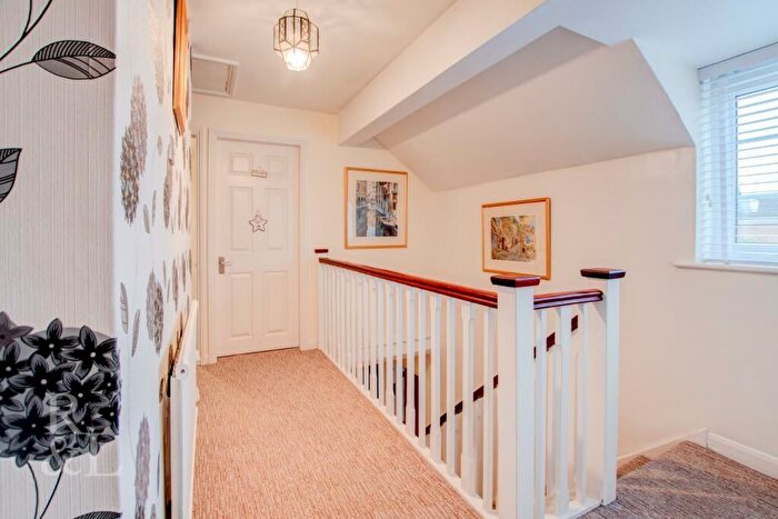 5 Bedroom Detached House For Sale In Hallfields, Edwalton, Nottingham, NG12
