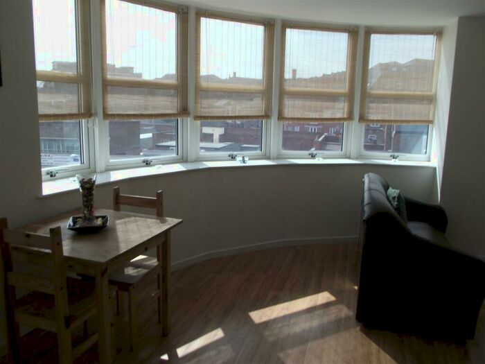 1 Bedroom Apartment To Rent In Marco Island, Huntingdon Street, NG1