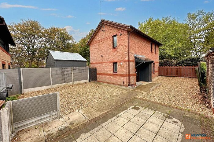 4 Bedroom Detached House For Sale In Derwood Grove, Werrington, Peterborough, PE4