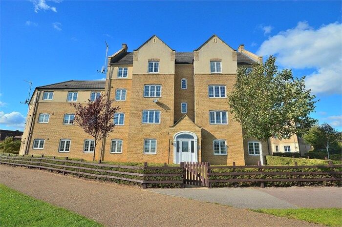 2 Bedroom Flat To Rent In Georges Drive, Grange Park, Northampton, NN4